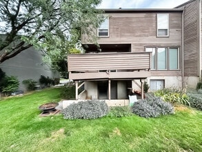 Building Photo - 3132 Nordic Dr
