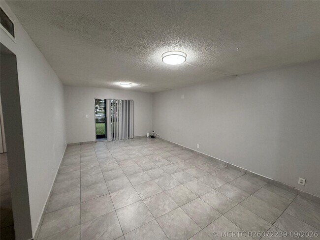 Building Photo - 4138 NW 88th Ave