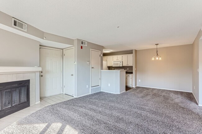 Building Photo - Cozy 1 bed 1 bath Condo Available Now!