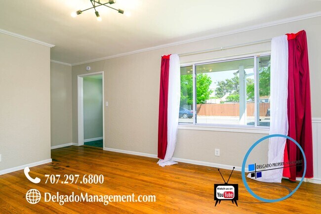 Foto del edificio - Beautiful three bedroom one bath available...