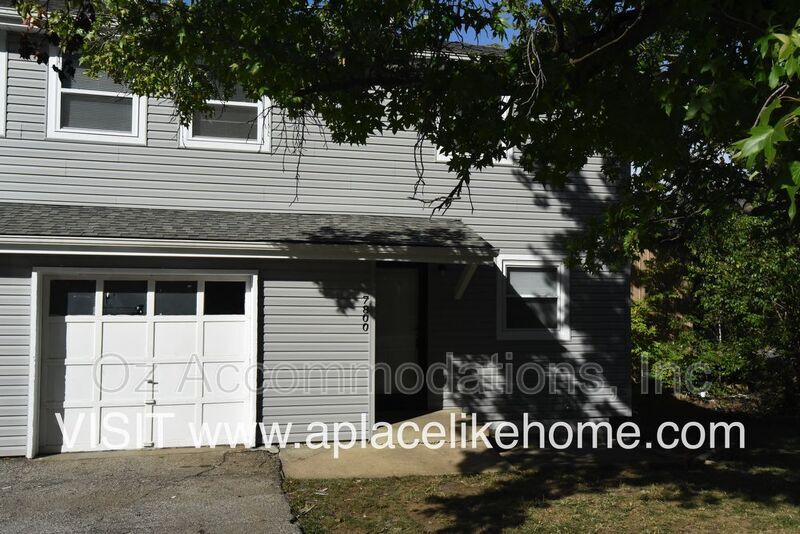 Primary Photo - 7800 Grandview Ln