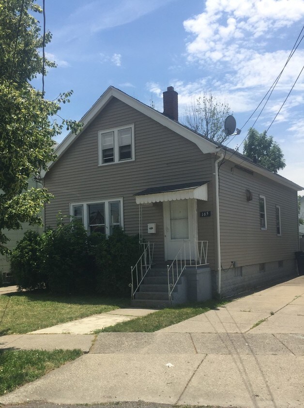 165 BICKFORD House Rental in Buffalo, NY