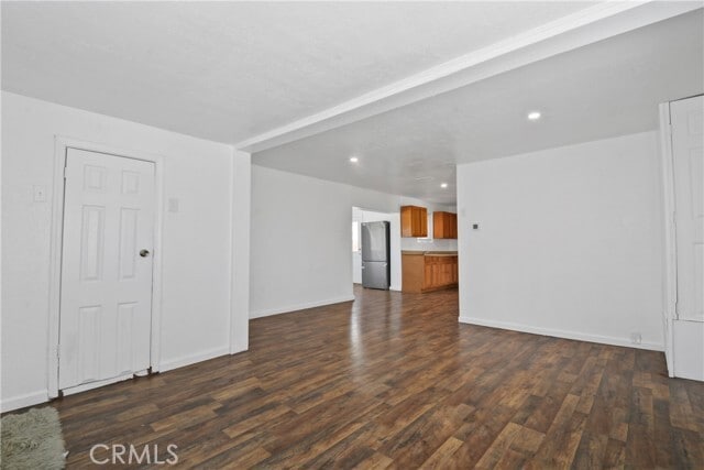Foto del edificio - 8457 Hemlock Ave