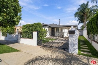 Building Photo - 6522 Teesdale Ave
