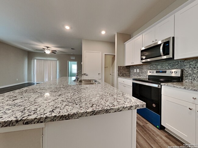 Building Photo - 7415 Boa Holw