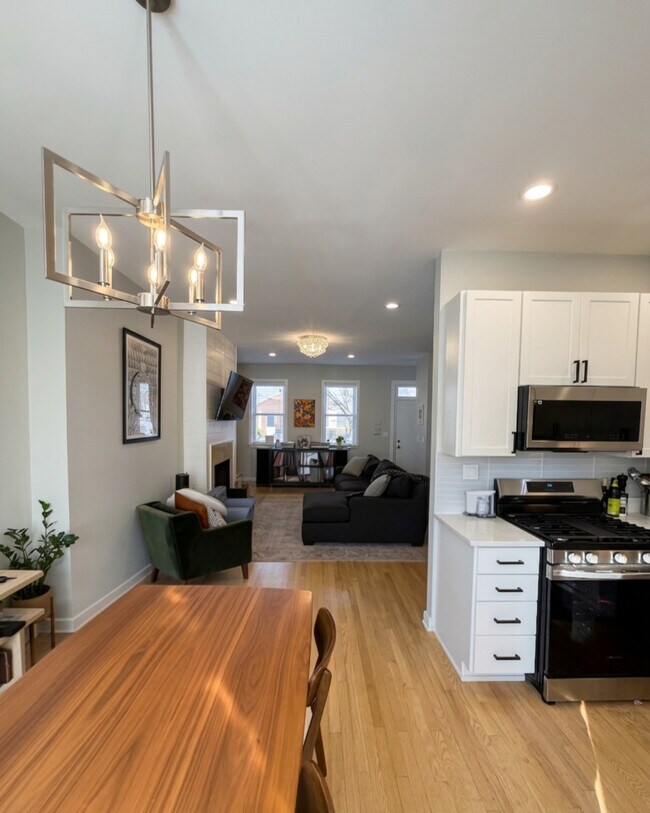 Foto del edificio - 1733 W Crystal St