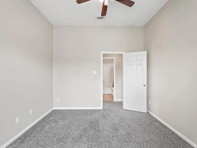 Foto del edificio - 3414 Nottingham Ln