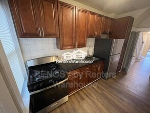 Building Photo - 2855 W Cold Spring Ln