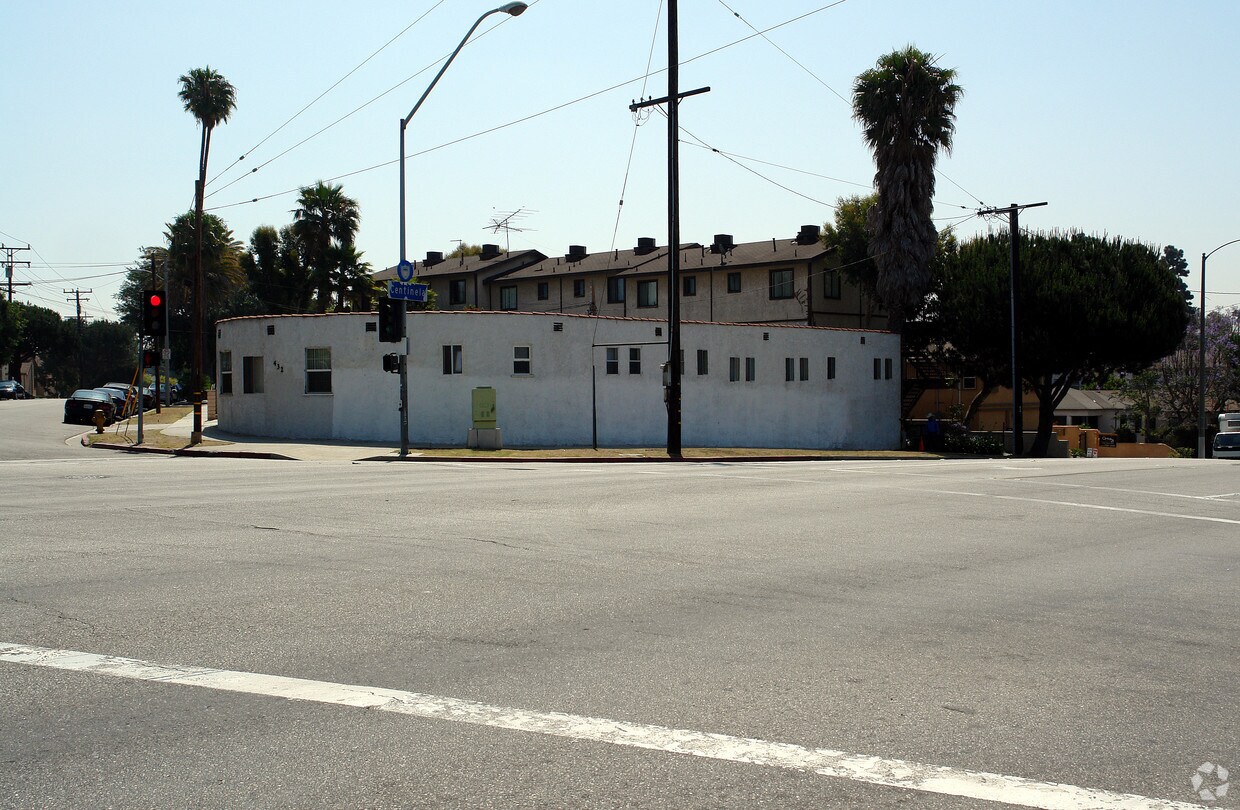 432 N Centinela Ave, Inglewood, CA 90302 Apartments in Inglewood, CA