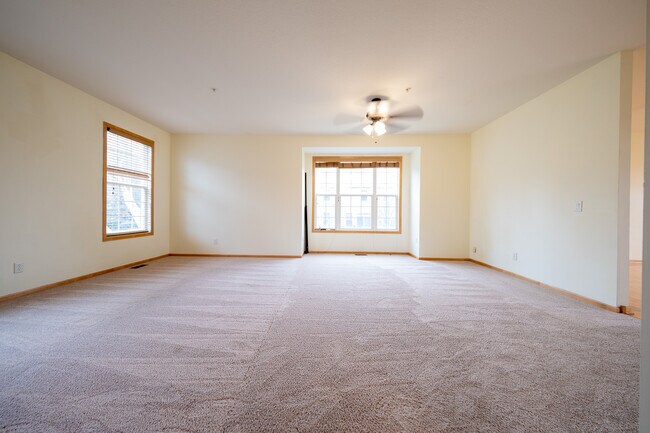 Foto del edificio - 15600 Tickseed Ln