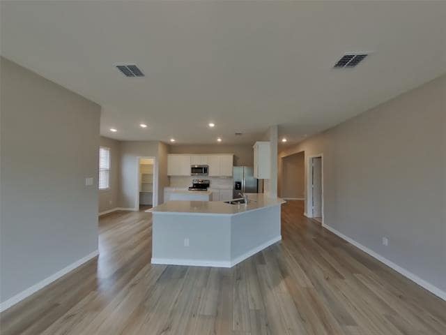 Foto del edificio - 448 Walpole Ct