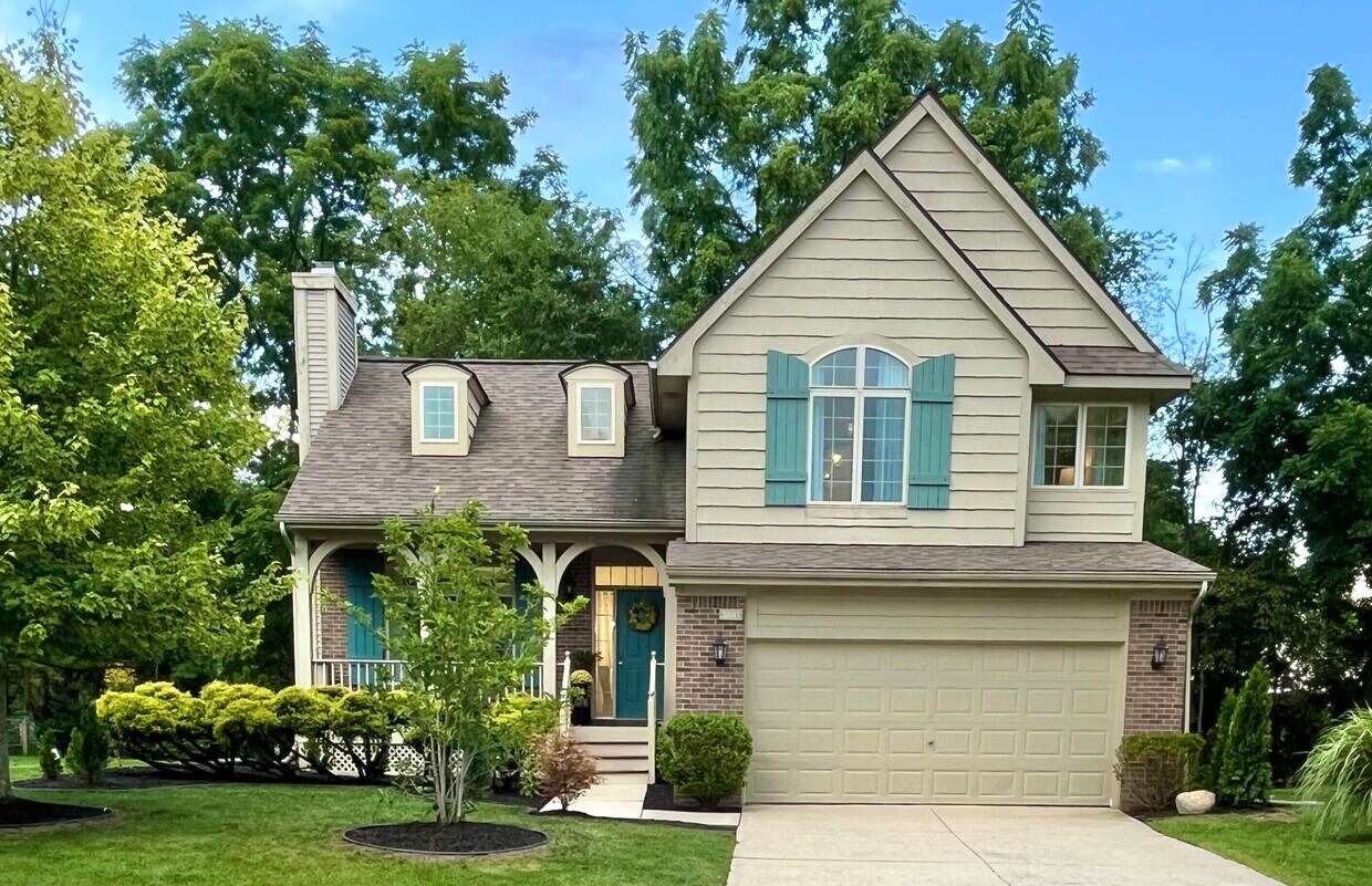 Primary Photo - 5841 Lafayette Ln