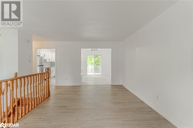 Building Photo - 32 54th St S