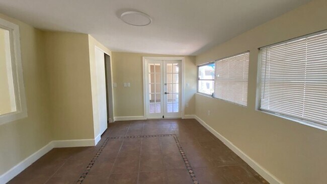 Foto del edificio - Great Location 3 Bedroom Home Fully Update...