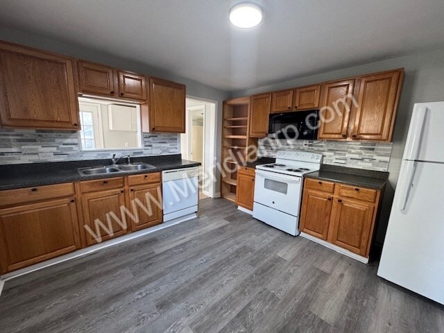 Foto del edificio - 2520 Lynn Ave