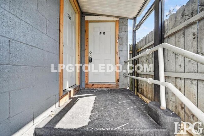 Foto del edificio - 1734 Arlington Ave