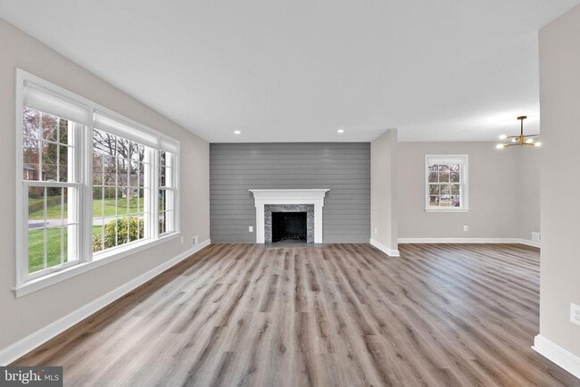 Building Photo - 2215 Lida Ct