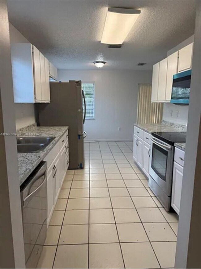 Foto del edificio - 127 SW 159th Way
