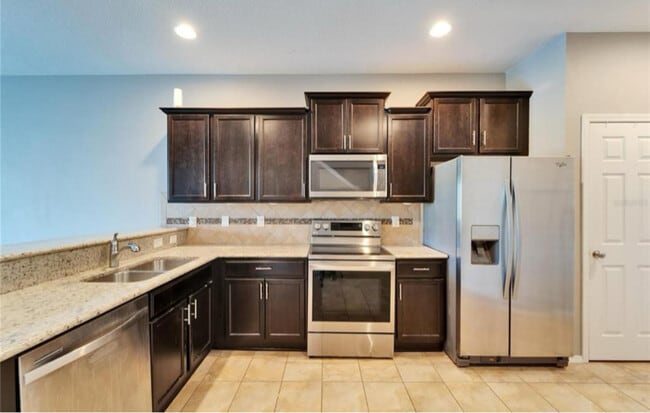Building Photo - 8842 turnstone Dr