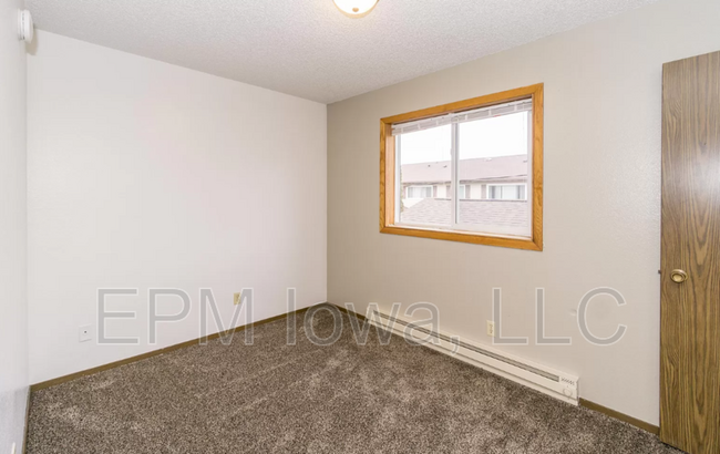Foto del edificio - 3719 W 9th St