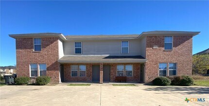 Building Photo - 2102 Tahoe Ct