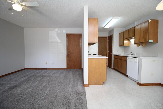 Foto del edificio - 8110 Stonebrook Dr