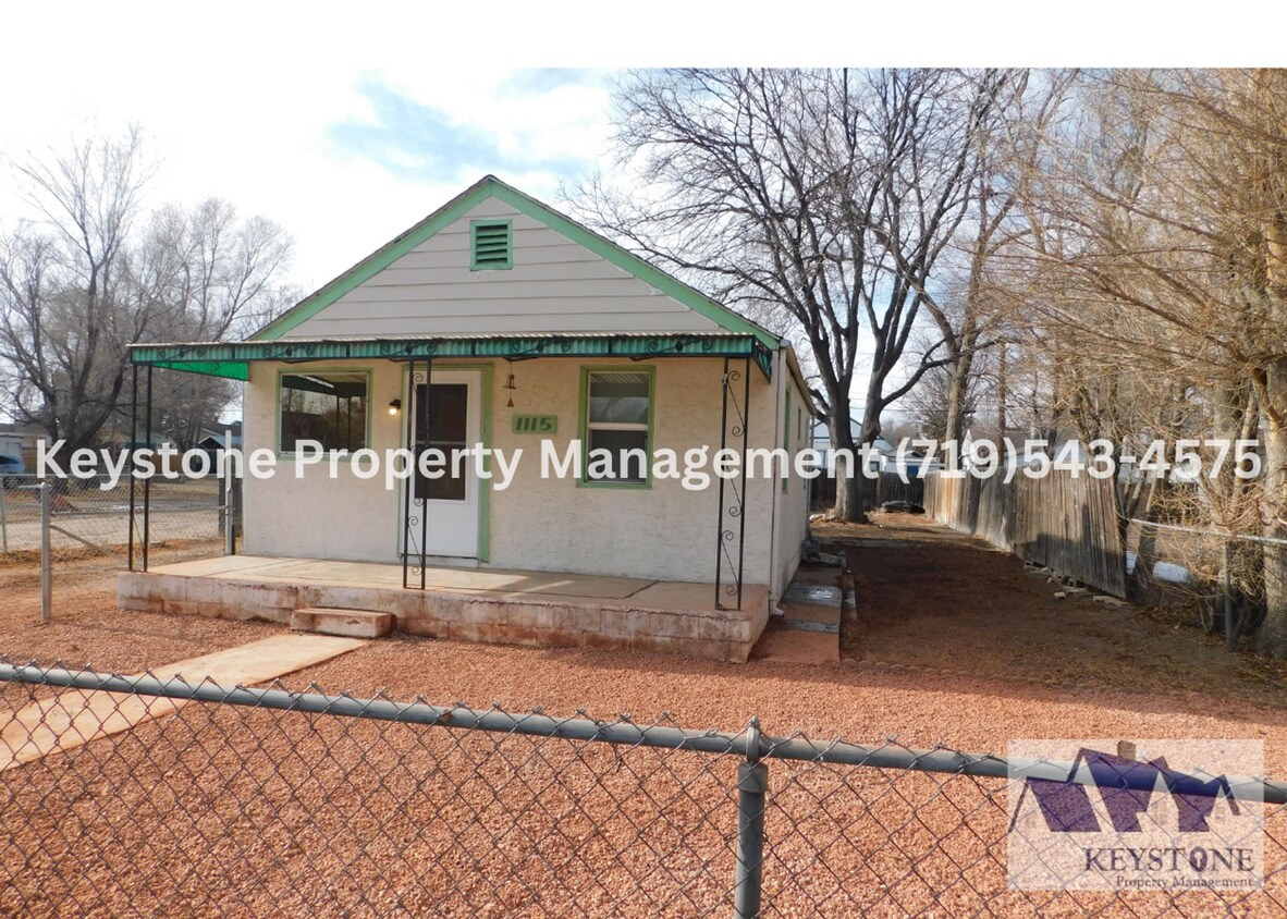 Primary Photo - Cute House with 2 Bedrooms/1 Bathroom with...