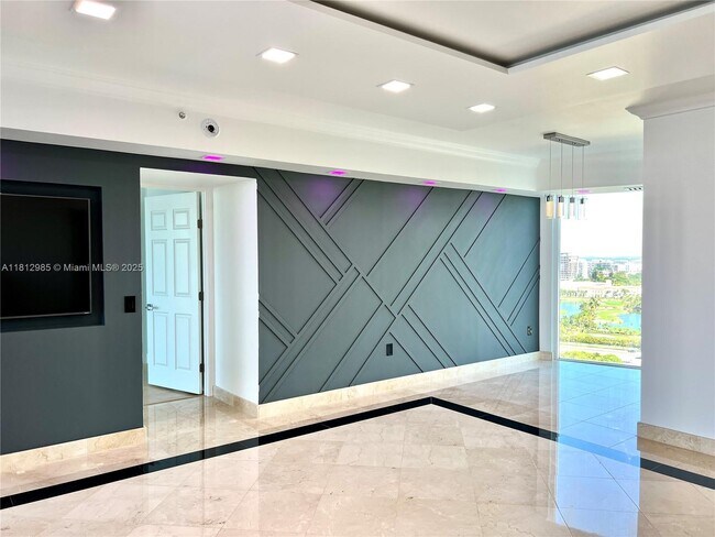 Foto del edificio - 3370 Hidden Bay Dr