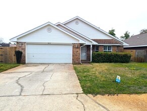 Building Photo - 9475 Pine Lily Ct