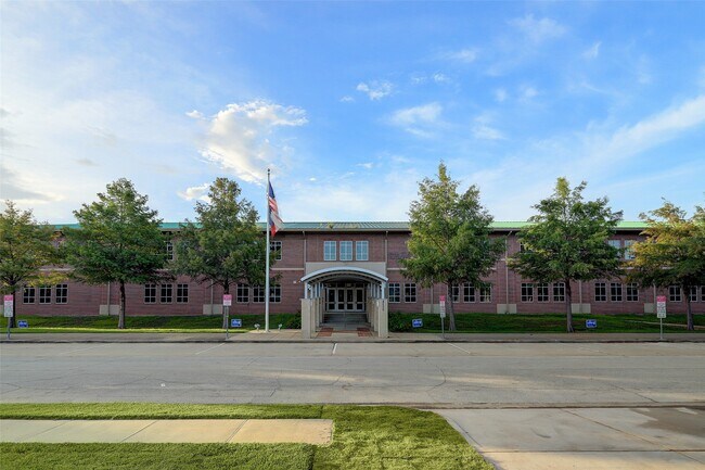 Foto del edificio - 4626 Evergreen St