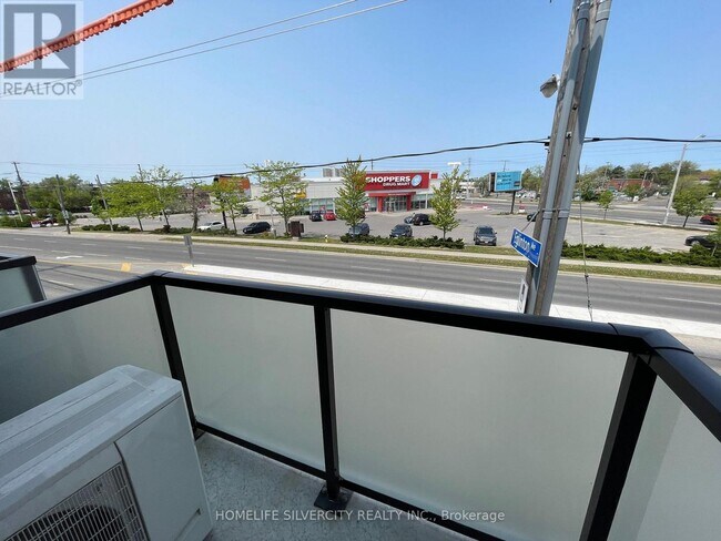 Photo du bâtiment - 1081 Danforth Rd