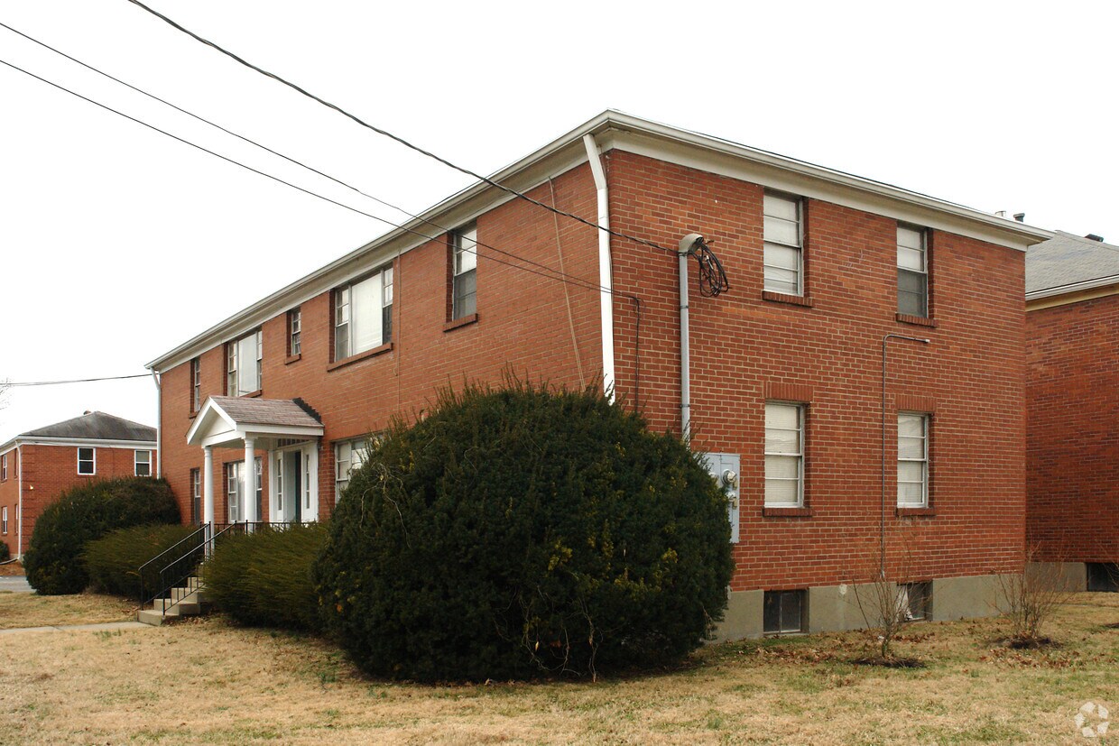 Building Photo - 3821 Nanz Ave