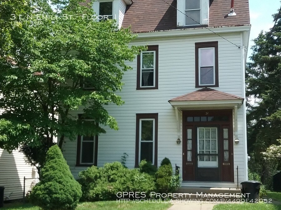 Primary Photo - Charming One Bed/ One Bath in Crafton!