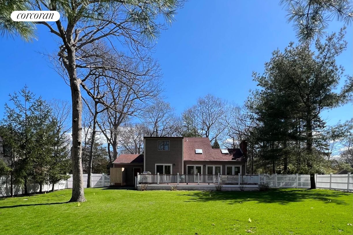 Primary Photo - 216 Norfolk Dr