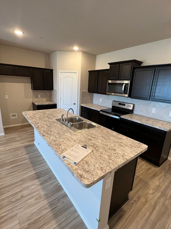 1234 Alamo Dr, Flower Mound, TX 75077 Townhome Rentals in Flower