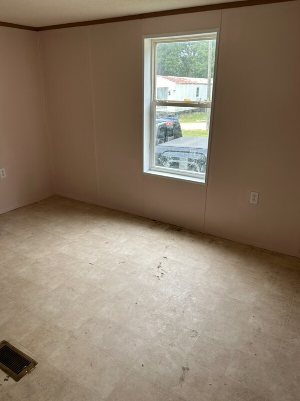 Primary Photo - 161 Gibson Cir