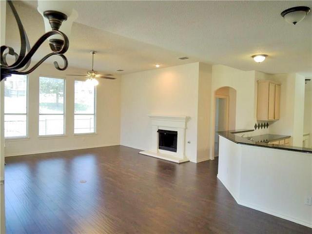 Foto del edificio - 160 Fallkirk Dr