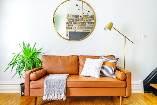 Foto del edificio - 256 W Poplar Ave