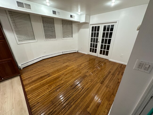 Foto del edificio - 66 Gautier Ave