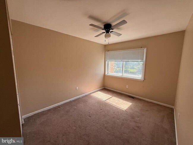 Foto del edificio - 1151 Golden Pond Ct
