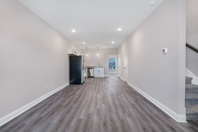 Building Photo - 66 Highland Blf Wy