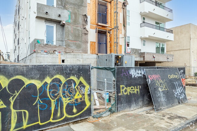 Building Photo - 5110 Bakman Ave