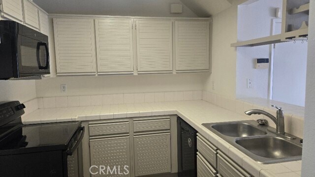 Foto del edificio - 13104 Glen Ct