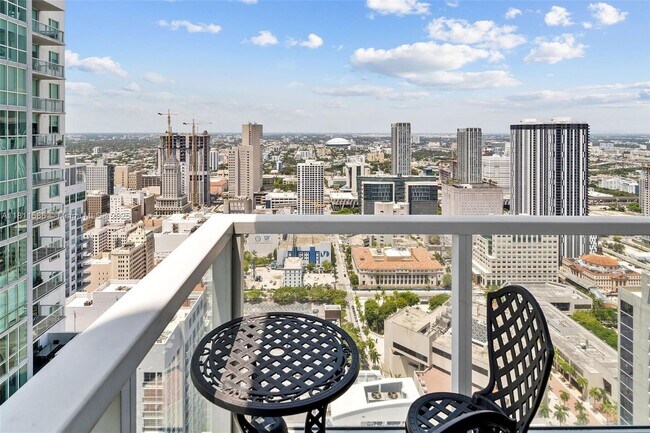Foto del edificio - 244 Biscayne Blvd