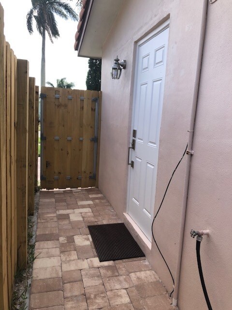 Front door - 923 SE 17th St