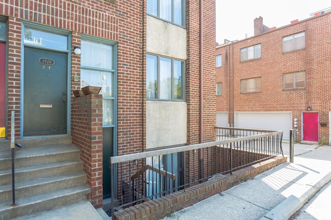Building Photo - 1928 Rodman St