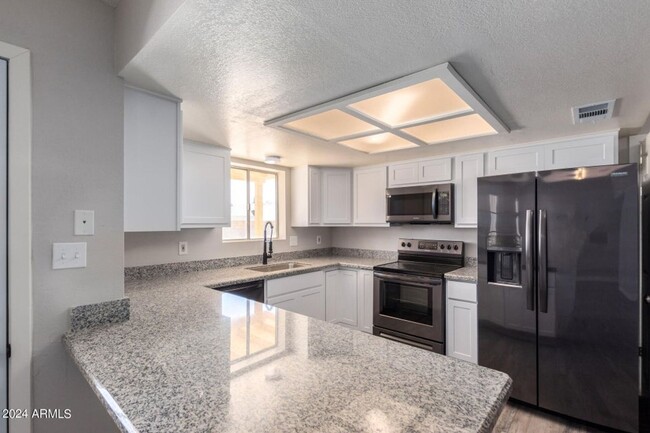 Foto del edificio - 3 Bed, 3 Bath Mesa home