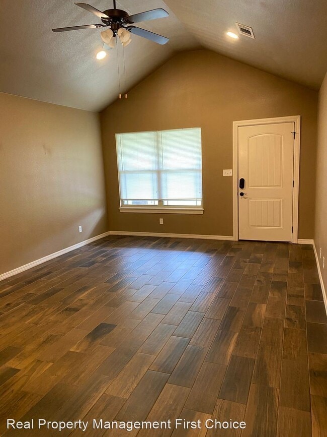 Foto del edificio - 2 br, 2 bath House - 4718 S 28th Street Su...