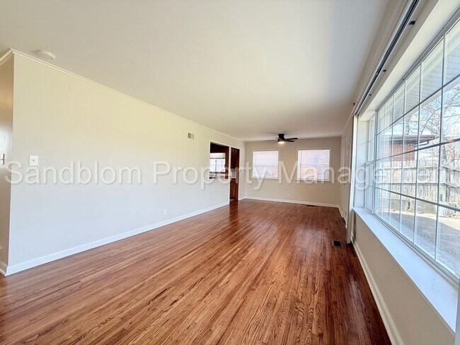 Foto del edificio - For Lease | Midtown Tulsa | Available Now!