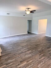Building Photo - 135 Marylee Dr